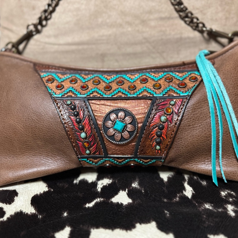 Heritage Brand Revamped Dashyn